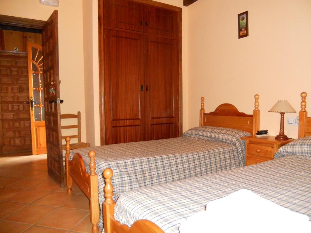 Pension Barrio Fuenteheridos Habitación foto